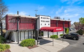 Marina Village Inn
